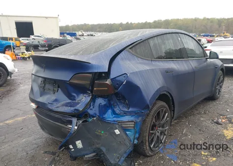 2021 Tesla Model Y Long Range Dual Motor All-Wheel Drive z USA, uszkodzony, nr VIN 5YJYGDEEXMF255725